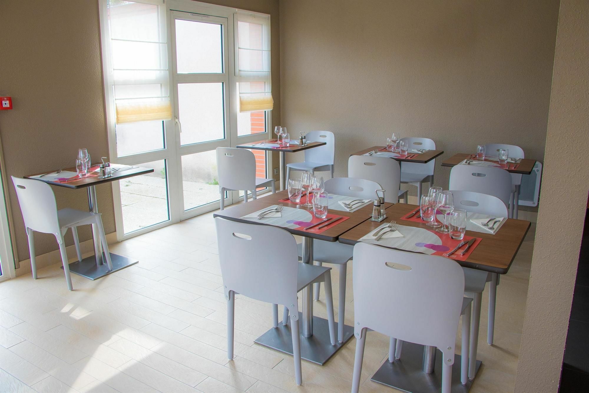 Campanile Nantes Saint-Sebastien-Sur-Loire Hotel Eksteriør billede